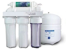 osmoza inversa cu filtrare prin ultraviolete sub chiuveta pentru tratarea apei